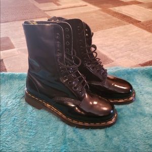 Doc martens Women’s size 9